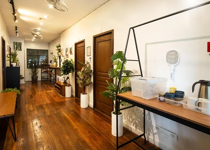 Homey And Cozey Poblacion Makati S05 مانيلا